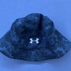 Under Armour hat